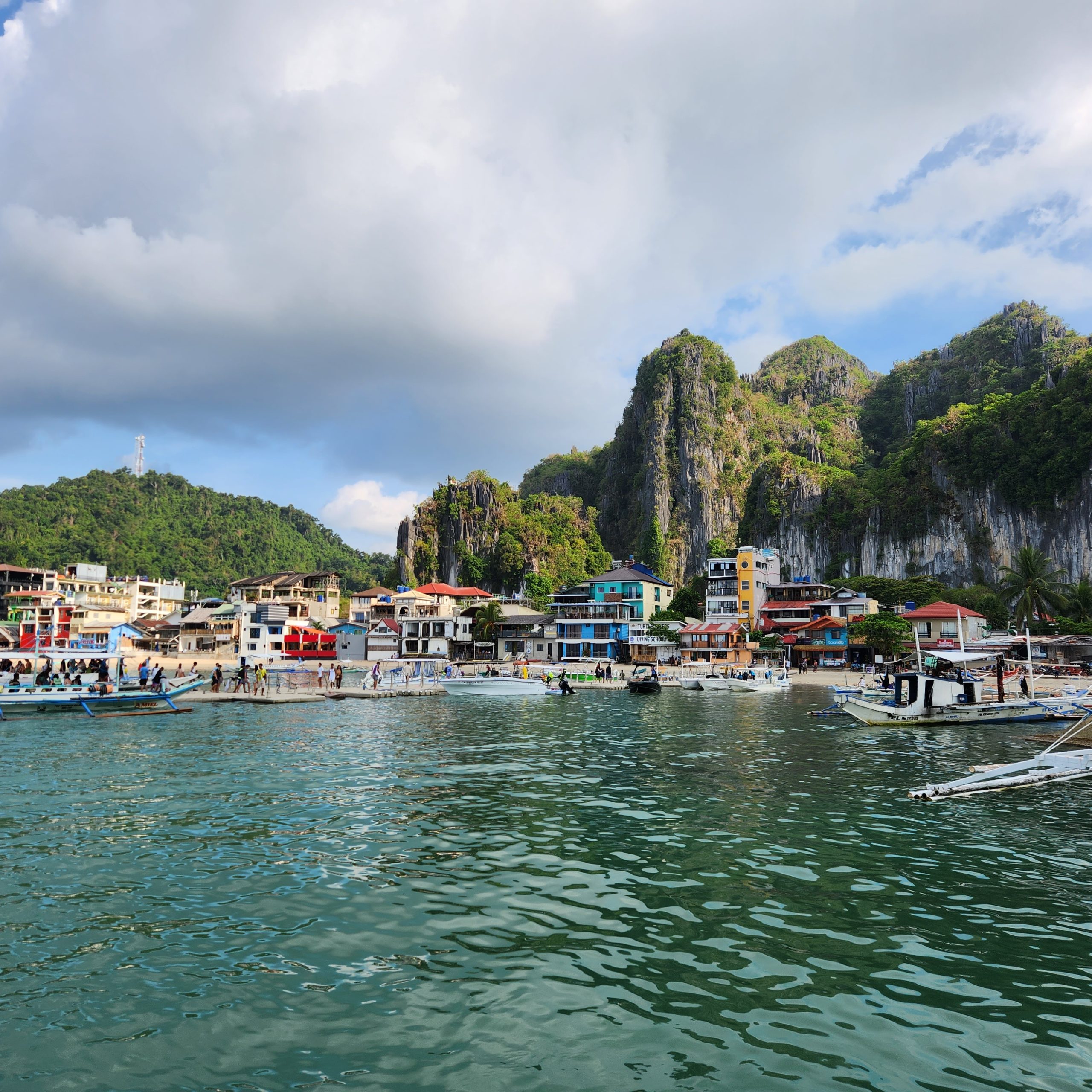 Day 2 – Iconic El Nido Island Hopping (Tour A)
